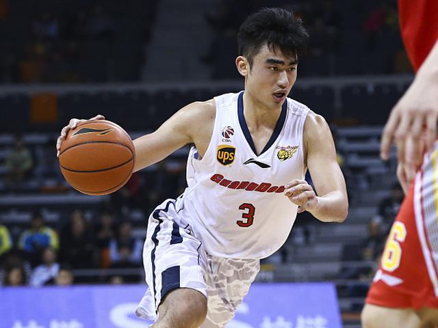 江苏队球员发挥巅峰,取得不俗战绩 江苏队球员发挥巅峰,取得不俗战绩