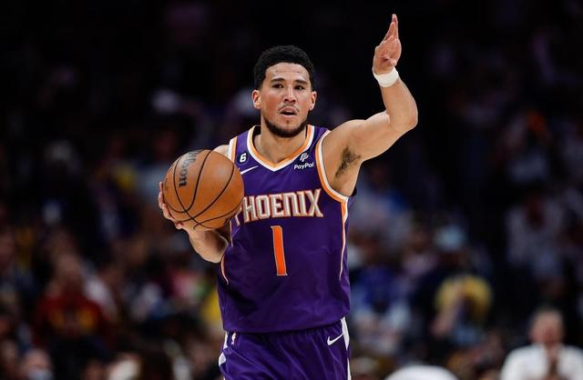 太阳队控卫德文·布克创造新赛季得分记录的简单介绍