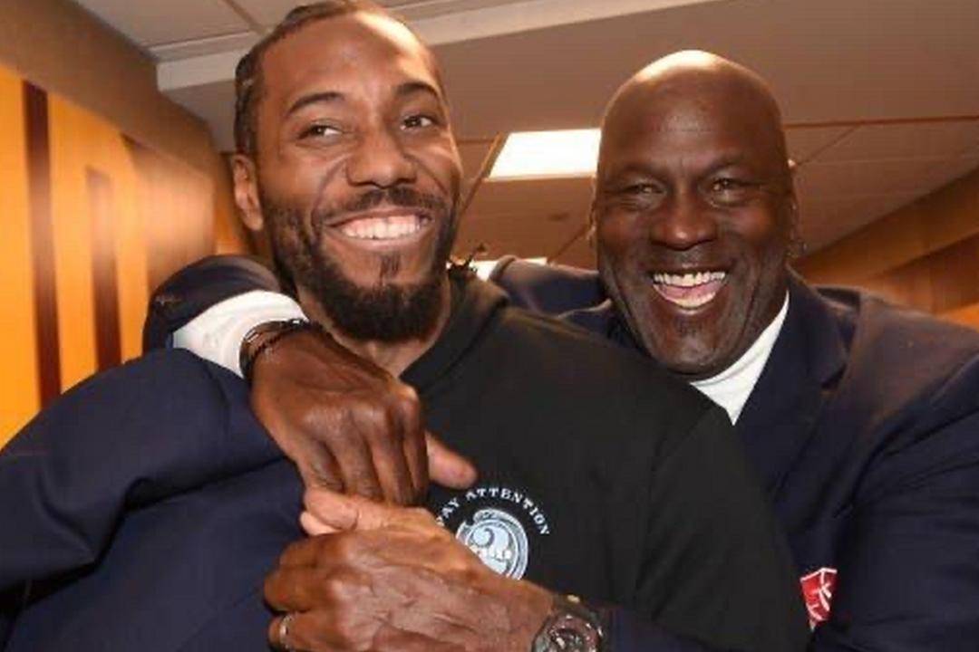 乔丹时隔多年再次现身球场,展现独特魅力的简单介绍 乔丹时隔多年再次现身球场,展现独特魅力的简单介绍