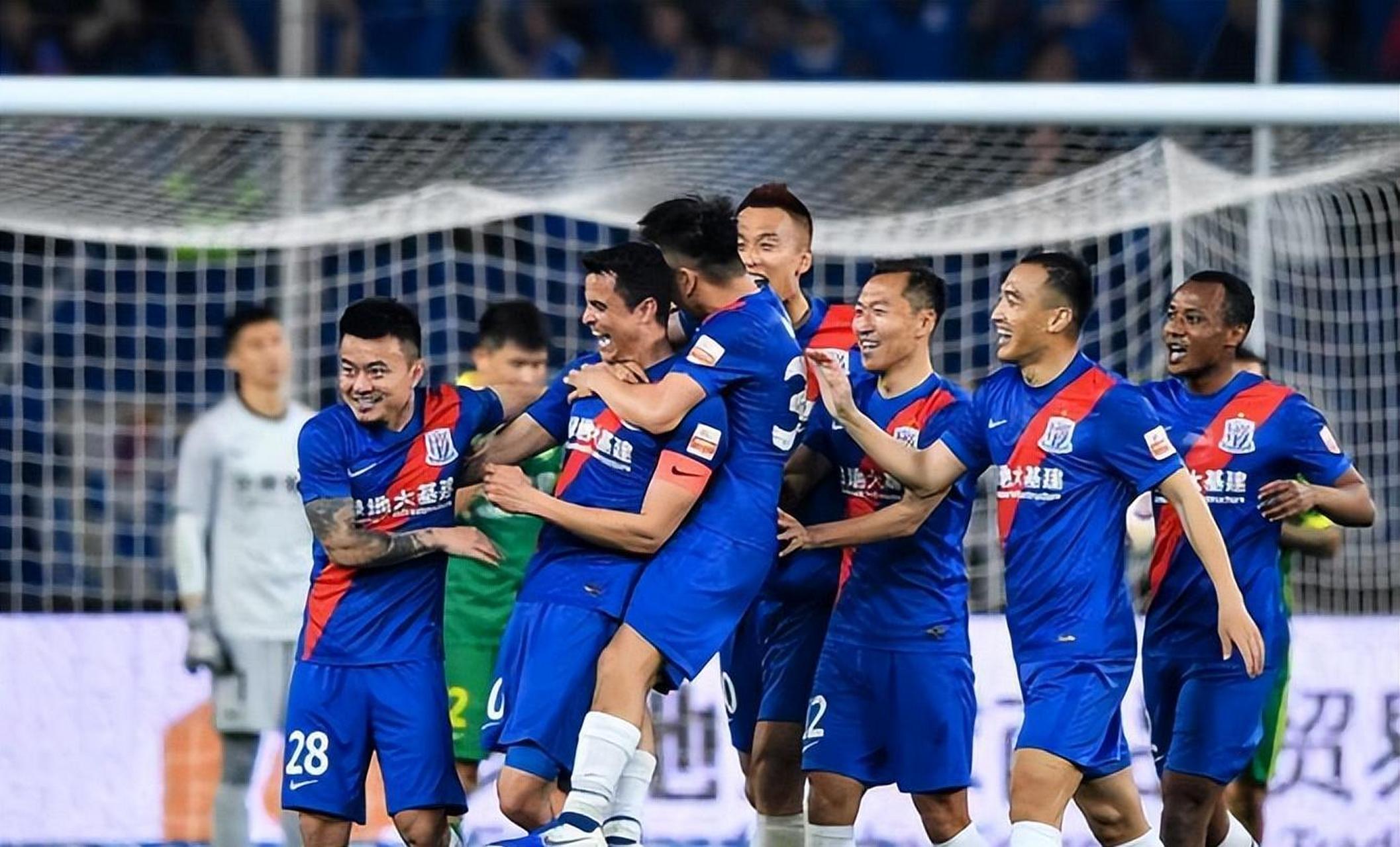 长春亚泰队备战上海绿地申花 长春亚泰队备战上海绿地申花