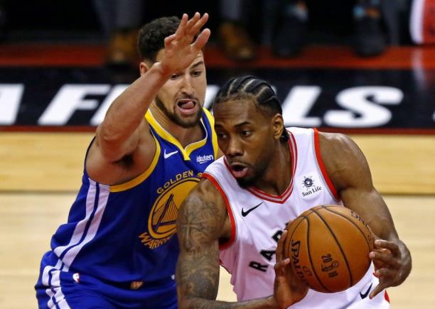 爱游戏体育官网-猛龙全队集中训练备战下一场硬仗