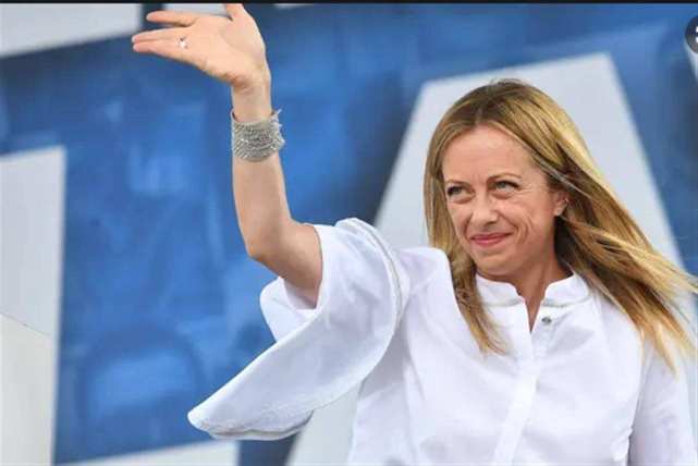 爱游戏登录-欧盟杯预选赛总决赛对决引关注，舞台咆哮的简单介绍