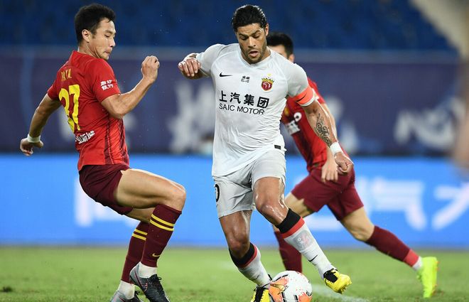 华夏幸福主场击败恒大，保持不败走势的简单介绍