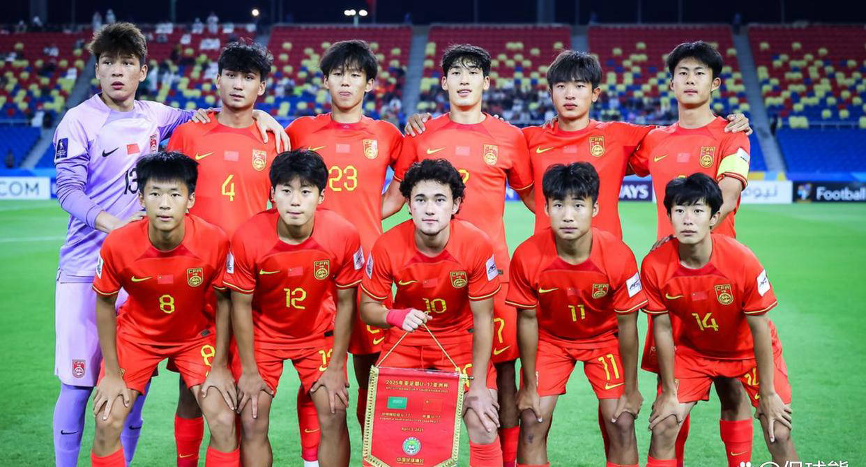 足球亚洲杯小组赛开战，泰国队取得开门红