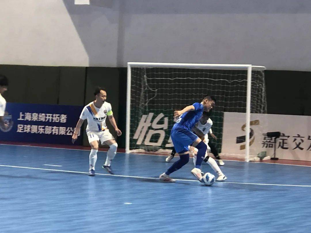 德国篮球超级联赛：新赛季开始前球队备战紧张的简单介绍