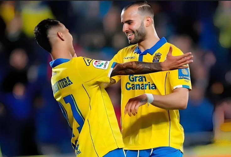 爱游戏在线-包含斯帕尔客场战平对手，抢分能力有所提升的词条