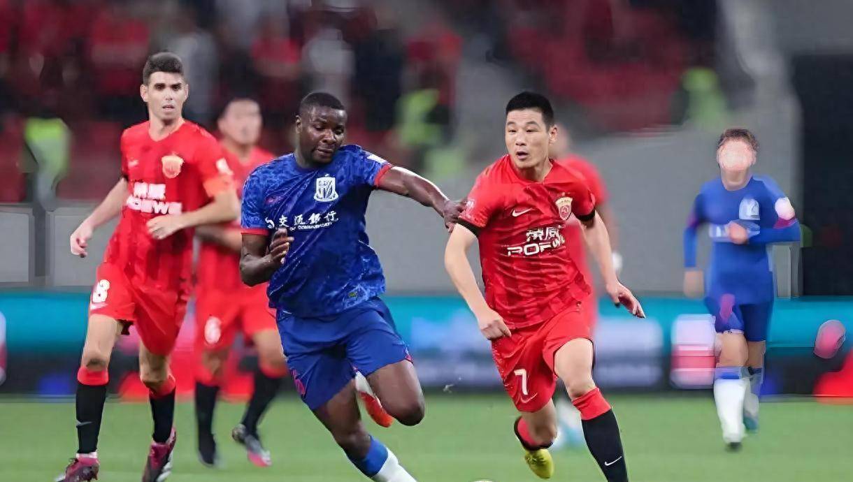 关于上海德比:上港不敌申花,中超前两再次易主的信息 关于上海德比:上港不敌申花,中超前两再次易主的信息