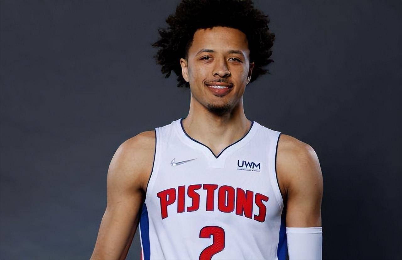 联盟新星表现抢眼,被誉为未来之星 联盟新星表现抢眼,被誉为未来之星