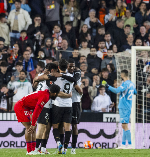 瓦伦西亚双杀,力保前进步伐的简单介绍 瓦伦西亚双杀,力保前进步伐的简单介绍