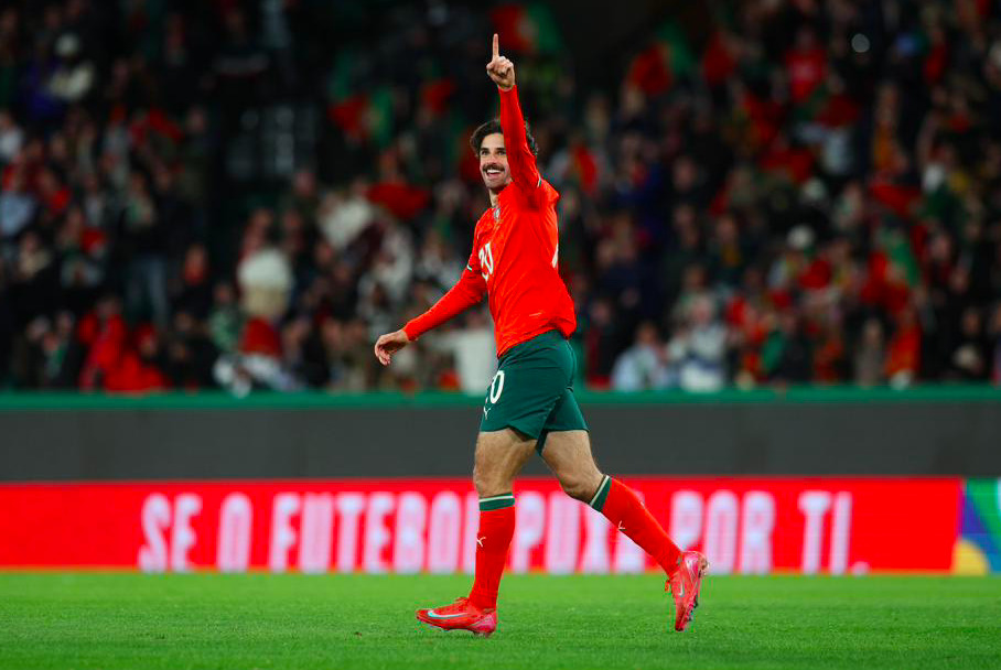 包含热议:曼联主场-失利,晋级形势堪忧的词条 包含热议:曼联主场-失利,晋级形势堪忧的词条