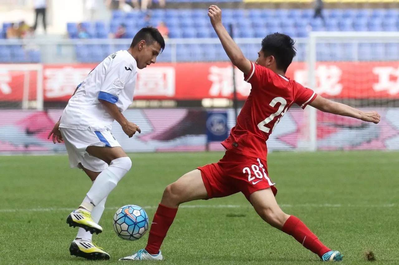 爱游戏体育官网-包含西班牙憾负捷克，小组出线前景蒙上阴影的词条