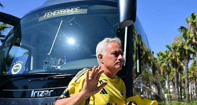 主教练调整战术,球队再现逆转奇迹的简单介绍 主教练调整战术,球队再现逆转奇迹的简单介绍