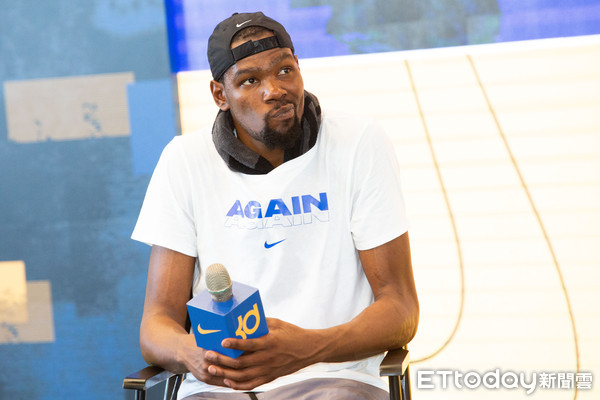 爱游戏体育官网-詹姆斯造访慕尼黑篮球训练营，与年轻球员分享篮球心得的简单介绍