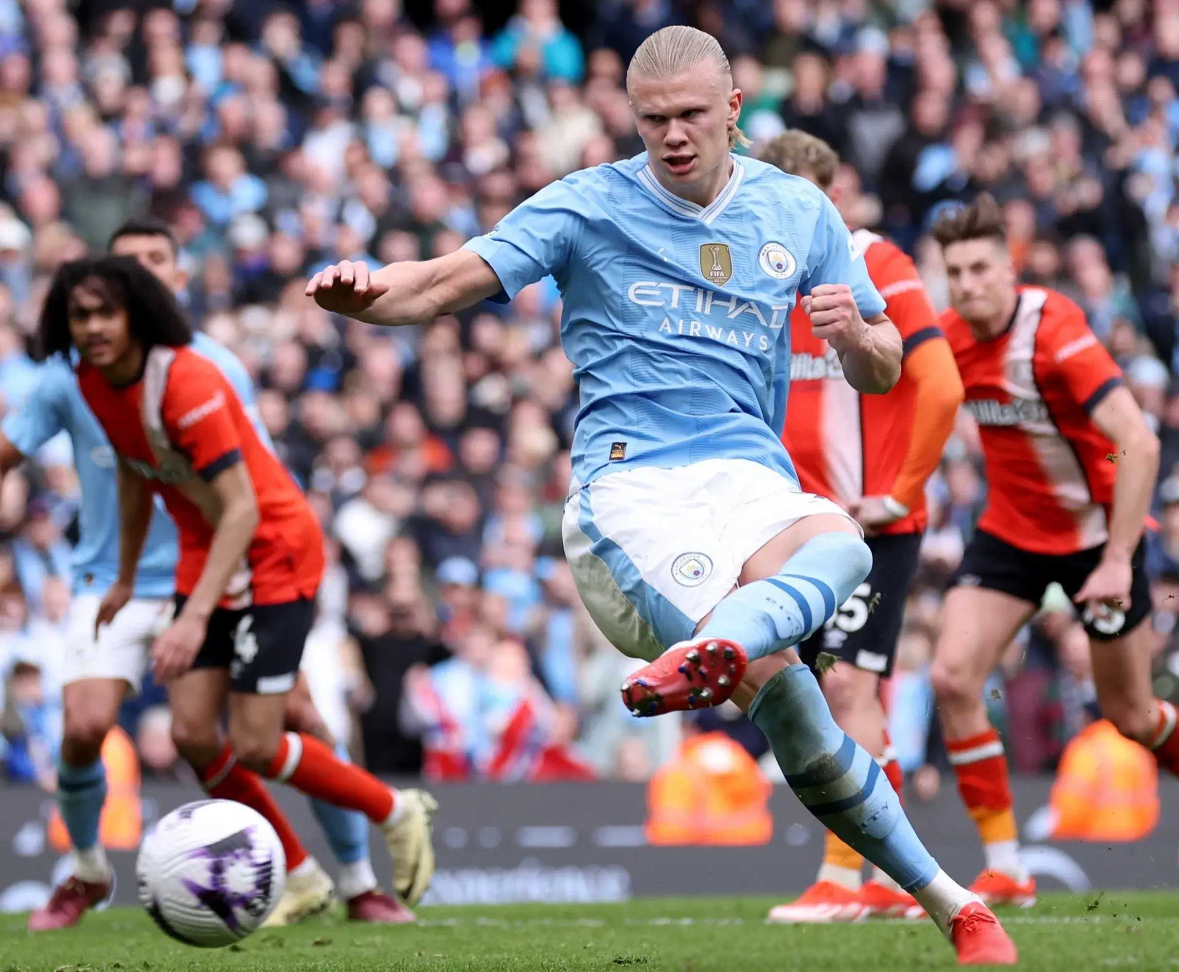 爱游戏中国官网-关于曼城罕见连败，球队陷入危机之中的信息