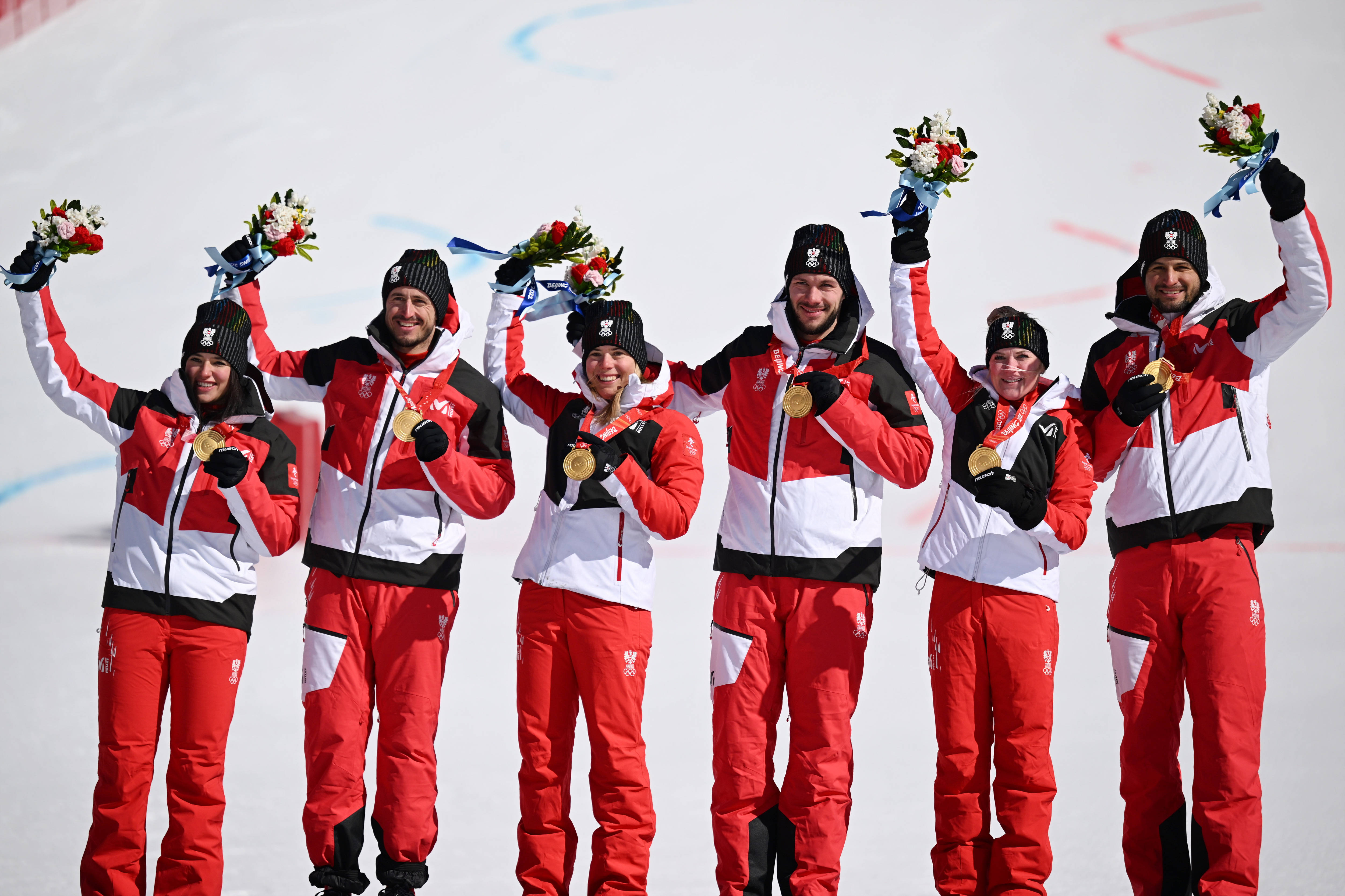 奥地利滑雪选手冲刺夺冠,展现出色实力 奥地利滑雪选手冲刺夺冠,展现出色实力