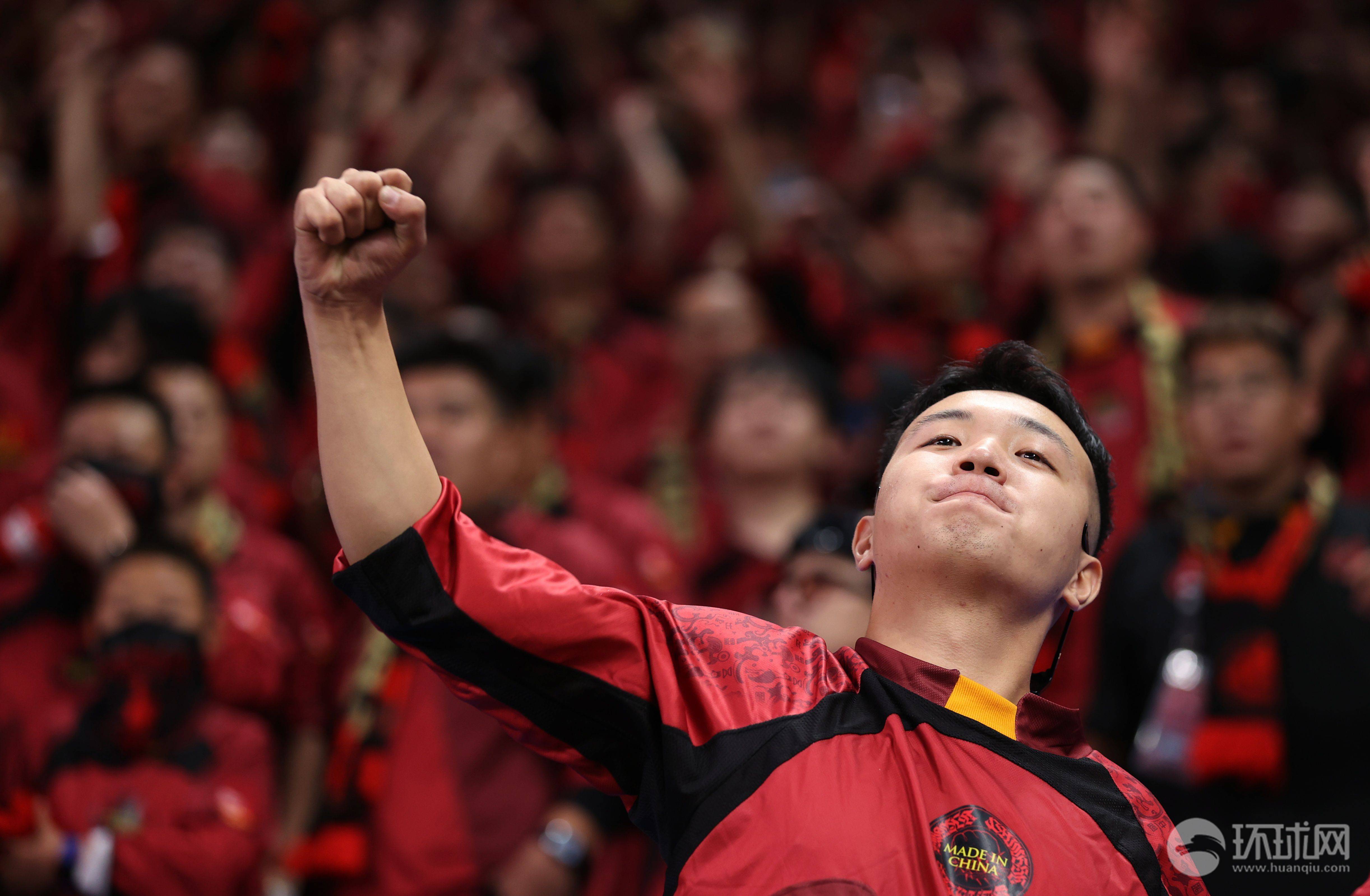 西亚球队为胜利庆祝,将奋战下一场的简单介绍 西亚球队为胜利庆祝,将奋战下一场的简单介绍